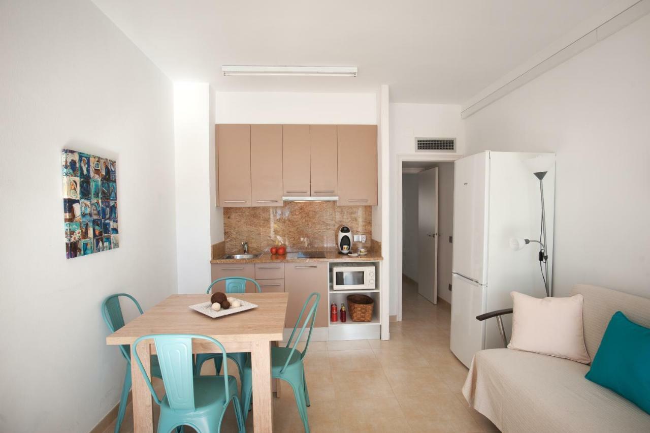 Apartamento A Pie De Playa, Climatizado Y Parking Roses Exterior photo