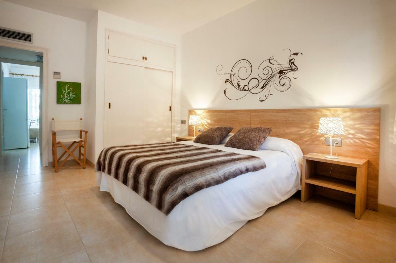 Apartamento A Pie De Playa, Climatizado Y Parking Roses Exterior photo